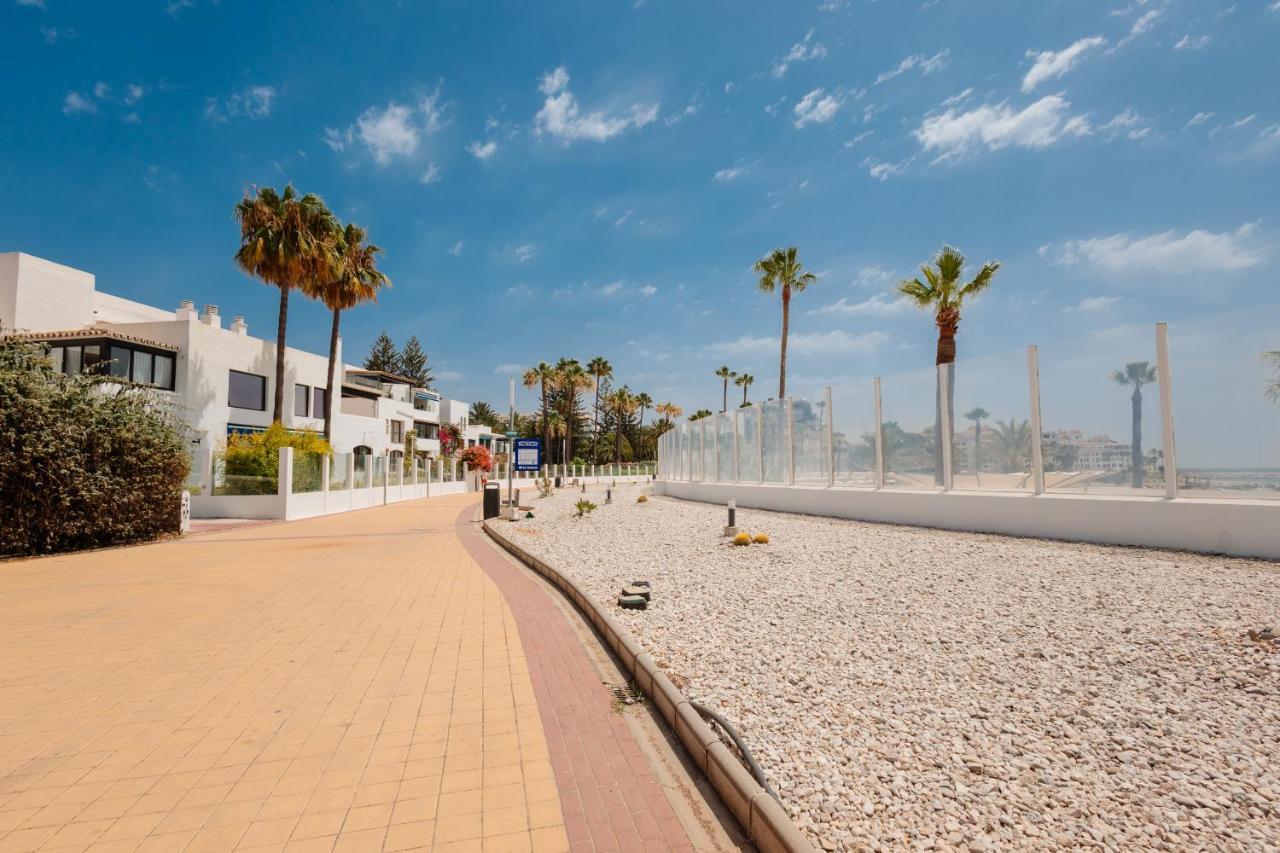 Home, With Direct Access To The Beach, Sea Views And South Facing, In Puerto Banus Apartment *